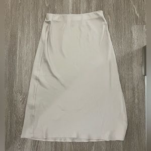 Super cute cream shin length slit skirt!